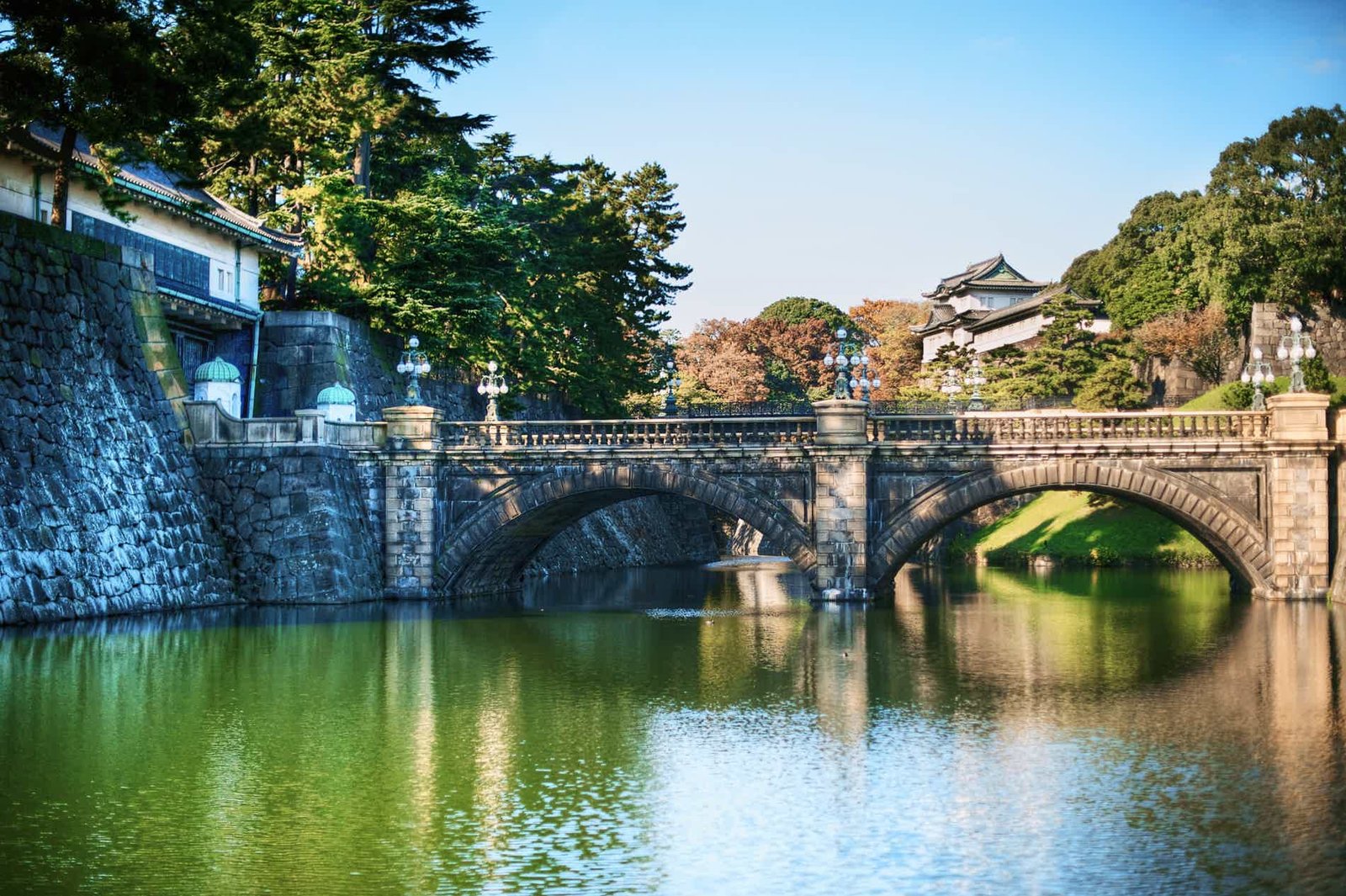 Tokyo: Audio Tour of the Enchanted Gardens of the Imperial Palace